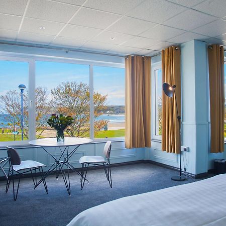 Marine Hotel Ballycastle Eksteriør billede