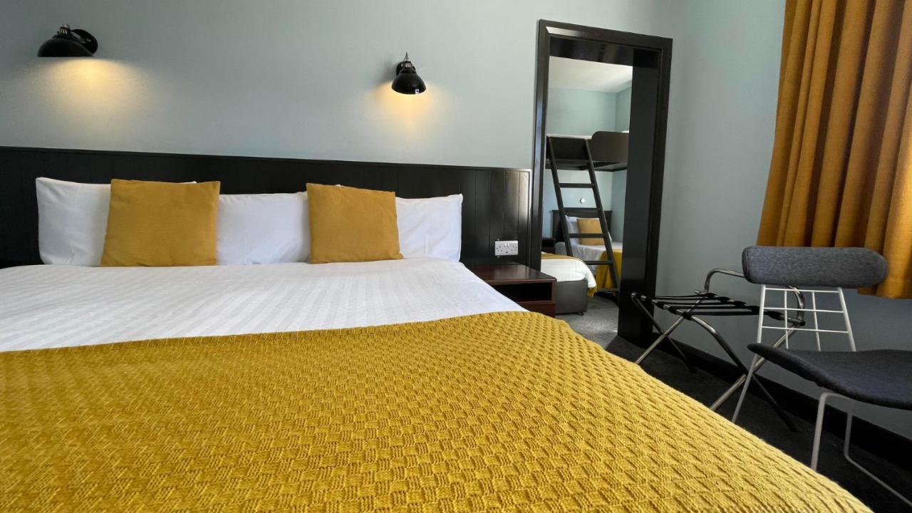 Marine Hotel Ballycastle Eksteriør billede