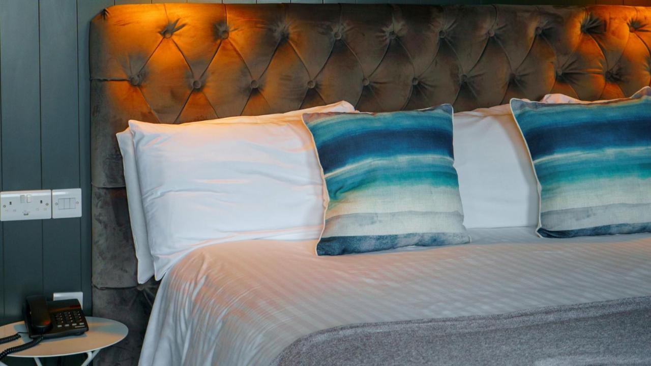 Marine Hotel Ballycastle Eksteriør billede