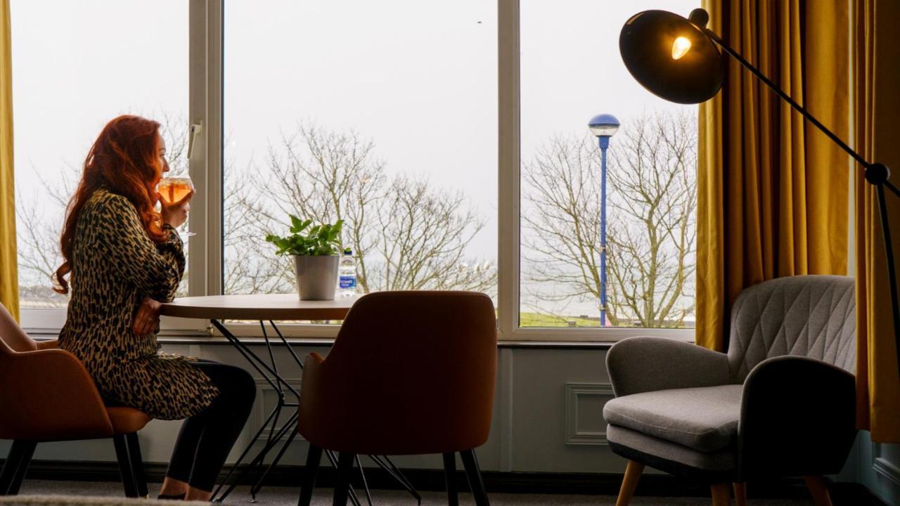 Marine Hotel Ballycastle Eksteriør billede