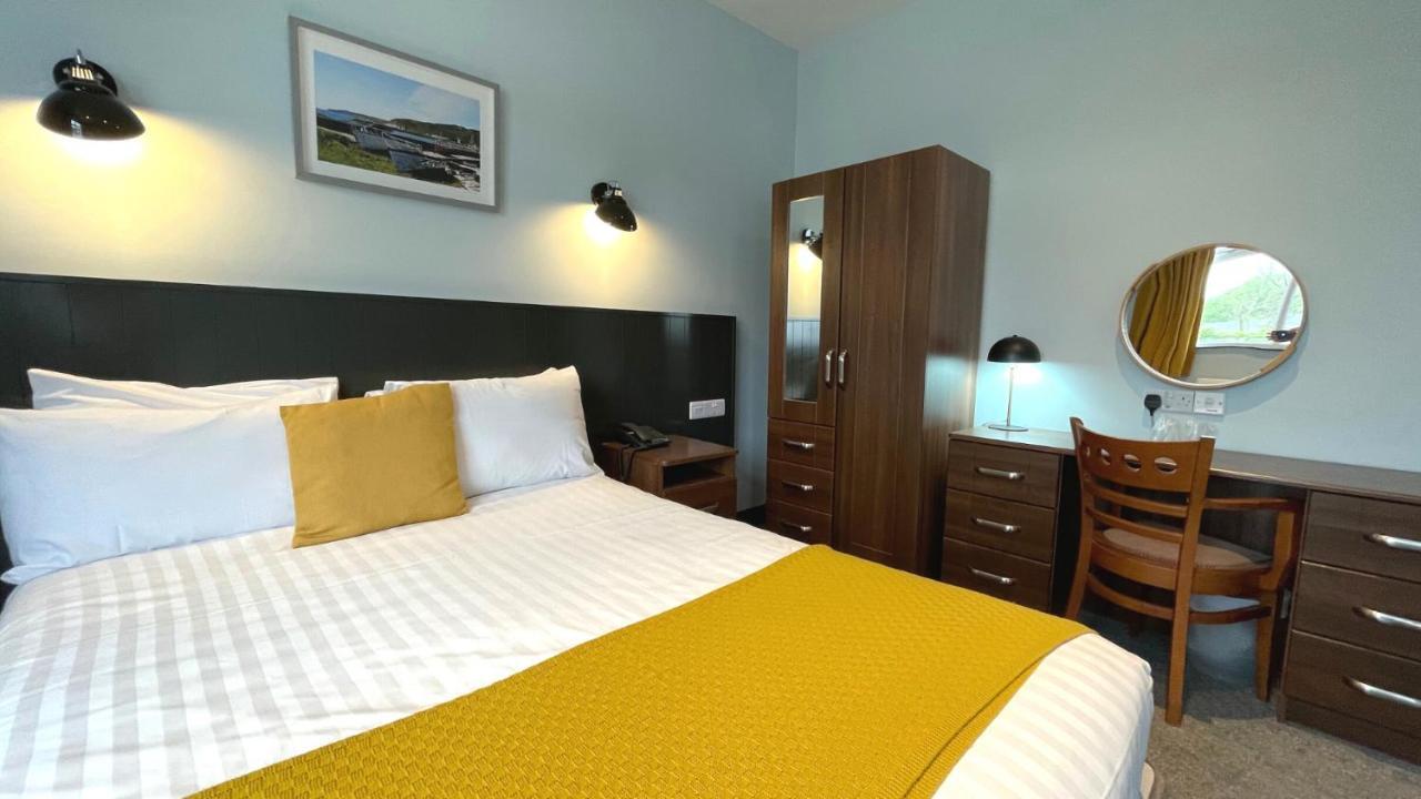 Marine Hotel Ballycastle Eksteriør billede