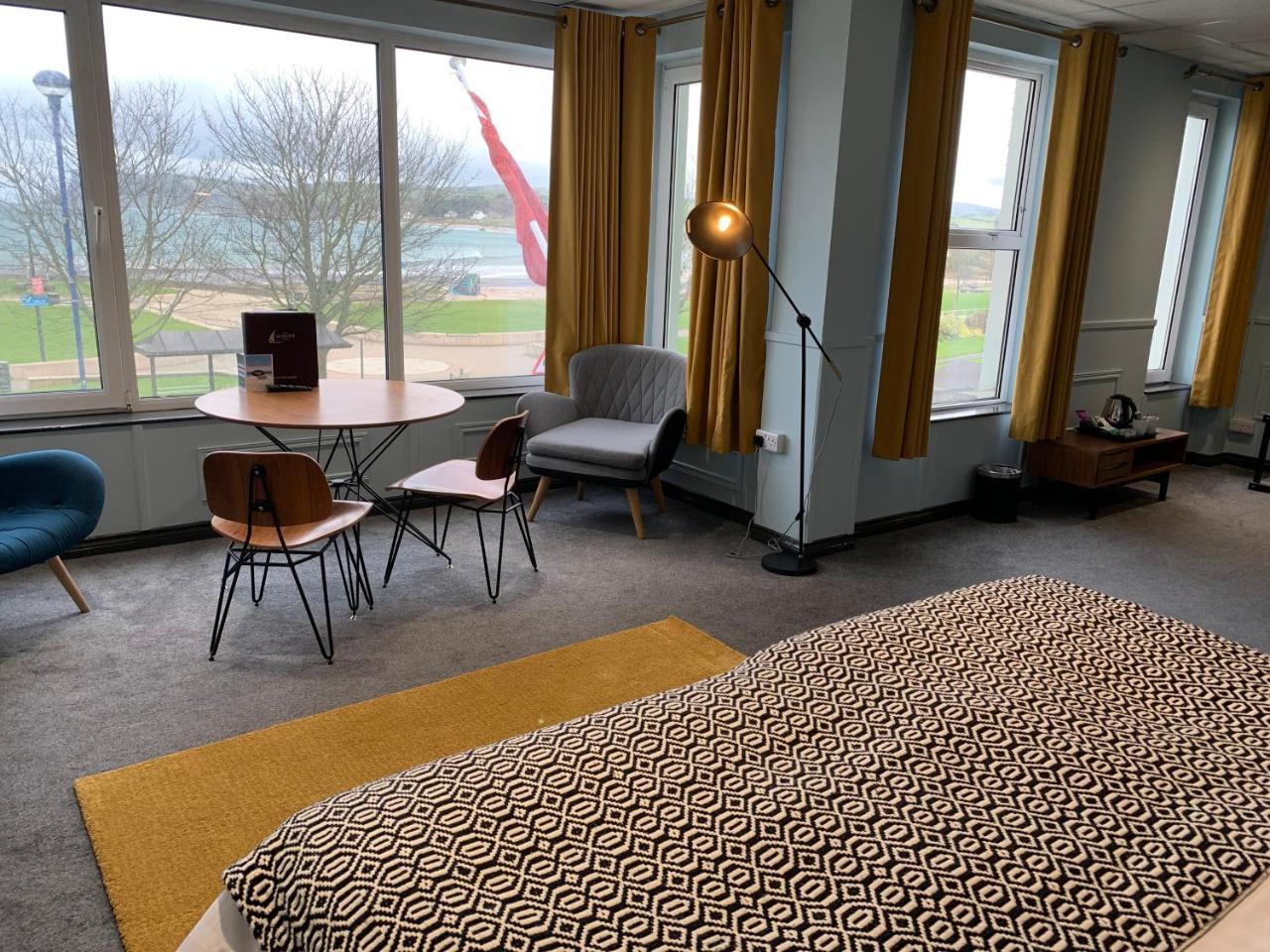Marine Hotel Ballycastle Eksteriør billede