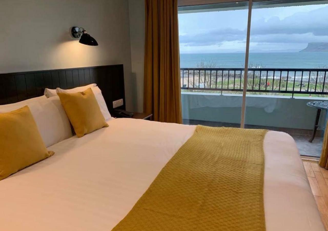Marine Hotel Ballycastle Eksteriør billede